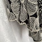 Solitaire  EMBROIDERED TOP SZ: L/XL Photo 5