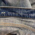Loft  9 inch rise, 25 inch inseam 6 cropped jeans. Photo 3