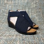 Comfortiva Alesha Stretch Woven Wedge Heeled Sandal in Navy (Wide) Size 9.5 Photo 5