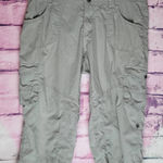 Kuhl 8 GRAY CARGO ADJUSTABLE ROLL TAB LEG CROP CAPRI OUTDOOR PANTS Photo 0