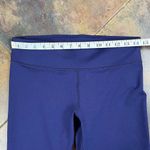 Fabletics  Athletic Wear Cropped Pants Medium Photo 1