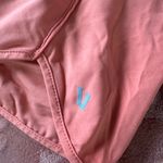 Vuori  Shorts Photo 2