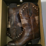 Ariat New NWT NIB Womens 7.5 Boot Western Distressed Heritage Liberty Leather Photo 0