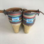 Toms Strappy Wedge Denim Stripe Sandals Shoes Ankle Strap Womens Size 6.5 Photo 4