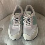 New Balance 237 Women's Sneakers Photo 1