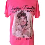 Gildan ARETHA FRANKLIN Queen of Soul Neon Pink & Black T-Shirt 1942-2018 ~ Women's MED. Photo 1