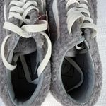 Vans New Shoes Womens Cozy Hug Low Top Sneakers Skater Gray Sherpa Size 7 Photo 3