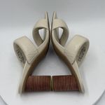 Vionic  Women’s Emaline Ivory Sandals Size 8.5 Heels Arch Support Comfort Leather Photo 3