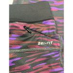 Nike Dri Fit Capri Stripe Legging Size Medium Photo 6