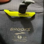 Brooks  windbreaker full zip hoodie reflective Gray Small Photo 2