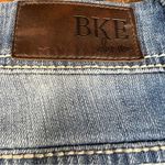 BKE Denim Payton Straight Leg Jeans Medium Wash Embroidered Stitching Size 27 Photo 8
