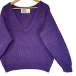 Cambridge Dry Goods Company Purple V Neck Ribbed Knit 100% Pure Wool Sweater M Size M Photo 3