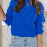 Vestique  Sweater Photo 0
