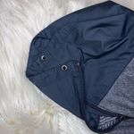 Under Armour  cold gear heathered grey lightweight vest sz small Photo 3