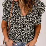 NEW Ruffle Flutter Sleeve Blouse with Smocking Black White & Yellow Flowers M Size M Photo 1