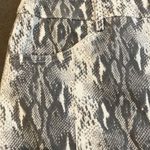 Le lis NWT White and Grey Animal print Skirt Photo 3