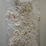 Casablanca Bridal, Elegant Cream Lace Wedding Dress White Size 6 Photo 8