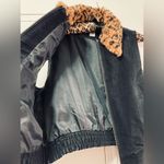 Vintage In Sport Suede Vest with Leopard Print Fuzzy Collar Zip Down Size Small Black Photo 2