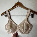 Wacoal  85567 tan sand nude satin unlined wired floral bra 32DD Photo 1