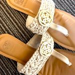 Daisy Fuentes Cream Sandals for Women Photo 3