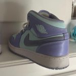 Nike  Air Jordan 1 Mid Sneakers Photo 2