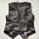 Pretty Little Thing  vest Photo 2