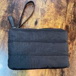 Women’s puffer wristlet handbag Black Photo 7