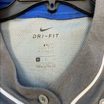 Nike Womens  Dry Short Sleeve Button Down Shirt Gray Sz SM MLB Kansas City Royals Photo 4