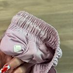 Lululemon Hotty Hot Low-Rise Lined Short 2.5" Pink Women Size 6 Photo 2