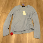 360 Cashmere  Sweater Photo 0