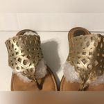 Born concept slide on Thong sandals women size 9 M Photo 5