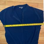 Vince  navy blue v-neck‎ zip front jumpsuit size 10 women's Photo 3