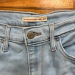 Levi's 724 High Rise Straight Crop in Light Distressed Blue, Size 27 Photo 11