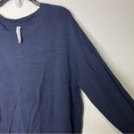 Athleta  navy blue long sleeve lightweight pullover side‎ slits size large Photo 3