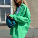 Bottega Veneta  Jodie Mini Knotted Intrecciato Leather Tote Bag in Blue Photo 4