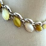 Vintage Thermoset Leaf Photo 2