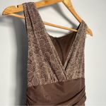 Vintage Brown V Photo 2