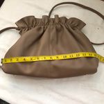 Cato leather ruched Tan brown snap closure shoulder crossbody bag purse Excellent condition. Photo 2