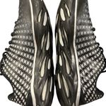 Under Armour  Black Athletic Shoes with Mesh Design Photo 2