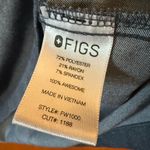 FIGS  Technical Collection One Pocket Scrub Top Short Sleeve Shirt Women’s Large Photo 7