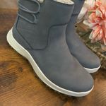 Khombu  Water Repellent Ankle Boots Sarah Taupe Photo 0