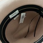 Aritzia  hat Photo 2