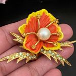 Vintage ORA Signed Orange Plastic Poppy Flower Faux Pearl Brooch & Earrings Set Photo 2