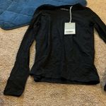 Everlane NWT  xxs black tee Photo 2