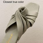 MATISSE Genie Light Sage Green Twist Strap Leather Sandals Flats Size 7 Photo 9