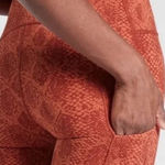 Athleta  Ultimate Snake Print Leggings 7/8 Length Red Orange Sz XS Excellent Condition  Photo 4