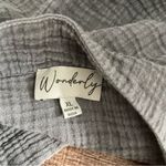 Wonderly  Gauzy Cotton Grey Blouse Size XL Photo 4