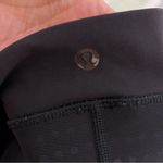 Lululemon  Womens Black Mesh Capri Crop Leggings 6 Photo 7