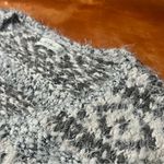 Abercrombie & Fitch V-Neck patterned fuzzy metallic knit sweater size XS Photo 4