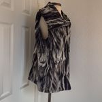 Tahari  faux fur button up vest mob wife aesthetic Photo 8